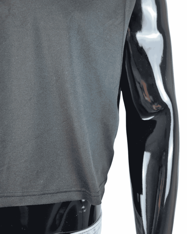 Camiseta Crop Negra - Imagen 3